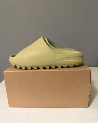 Yeezy slide resin