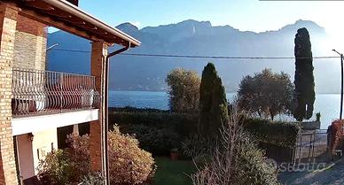 casa sul lago