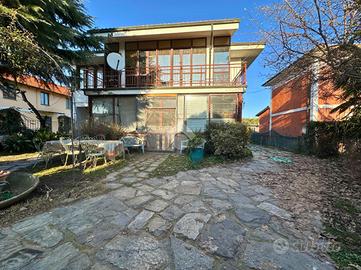 BIFAMILIARE A CARISIO