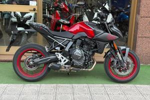 Suzuki GSX-8S Tua a soli 82 € al mese