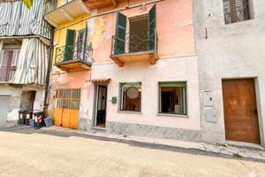 CASA SEMINDIPENDENTE A CASTIGLIONE TORINESE
