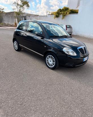 Lancia Ypsilon 1.3 MJT 75 CV Modamilano