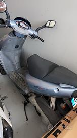 Aprilia SR 125 - 2000