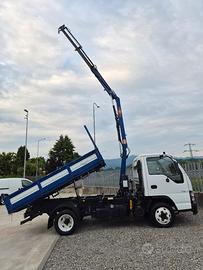 ISUZU RIBALTABILE CON GRU 