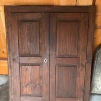 Coppia di ante in legno massello