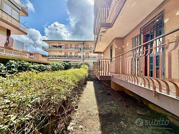 Appartamento di 85 m² con 3 locali a Aci Catena