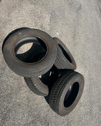 Gomme esitive 205/65 R16 Opel vivaro