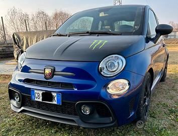 Fiat 500 abarth Yamaha Monster Energy