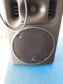 cassa acustica preamplificata 