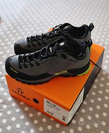 scarpe trekking tecnica "sulfur"