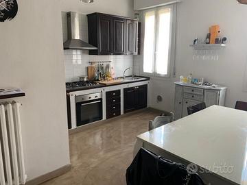 Appartamento 3 Camere 1 Bagno Ristrutturato