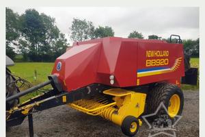 Imballatrice New Holland BB920 con carrello