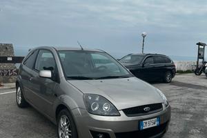 Ford Fiesta 2004