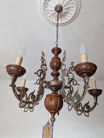 Lampadario vintage in stile barocco