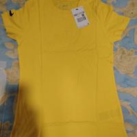 T-shirt gialla Nike donna