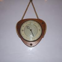 OROLOGIO MERCEDES ANNI 50 DA PARETE, CON CORDA