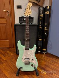 Fender Stratocaster Tom Delonge