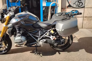 BMW R1200R