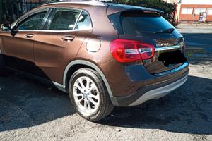 Mercedes classe GLA 180 premium