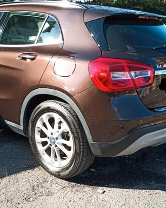 Mercedes classe GLA 180 premium