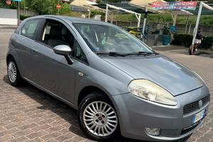 Fiat grande punto neopatentati