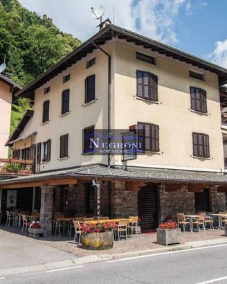 Attività / Licenza di 150 m² a Gandellino