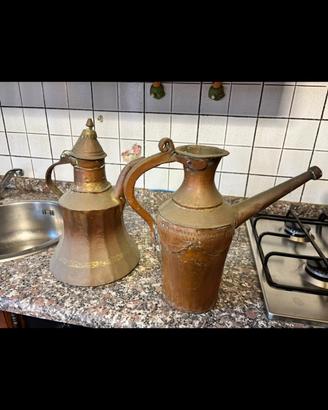 Brocche antiche in rame battuto