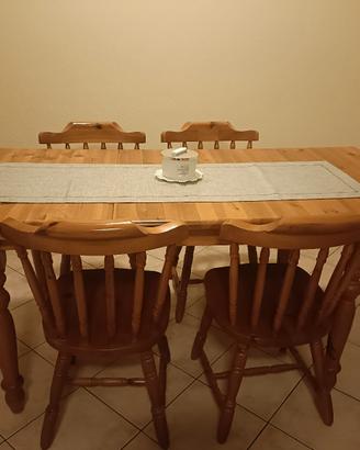 tavolo più 4sedie