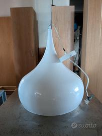 Lampadario a sospensione a cupola bianca