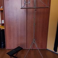 Leggio e poggia piede per chitarra