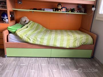 LETTO UNA PIAZZA