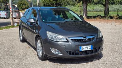 Opel Astra Sport Tourer 1.7  - 2011 - 242.00km