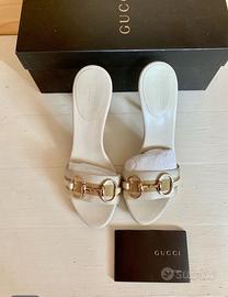 Sandali estivi Gucci
