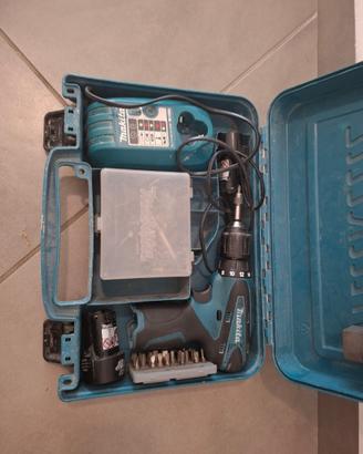 TRAPANO AVVITATORE Makita a batteria