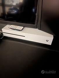 Xbox one 500gb + 2 joystick + fifa 25