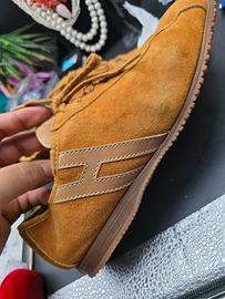 Sneakers Vintage Hogan in Camoscio Senape