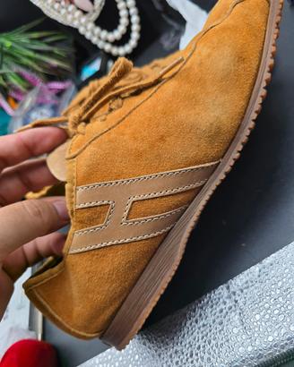 Sneakers Vintage Hogan in Camoscio Senape