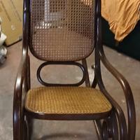 sedia a dondolo in legno