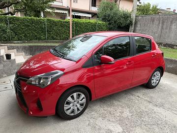 Yaris 1.0 5p. Lounge Neopatentati