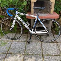 Bici da strada/corsa KROSS