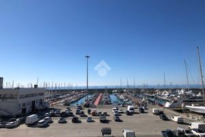 4 LOCALI A LAVAGNA