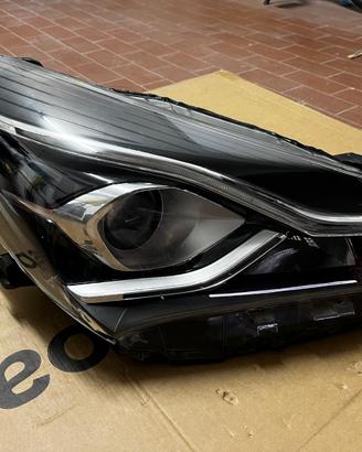 Fanale destro Yaris 2017-2020