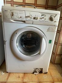 Lavatrice carica frontale Electrolux Rex 5 kg