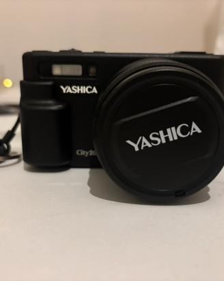 Macchina fotografica Yashica