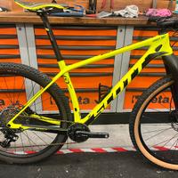 Scott scale 900 team Misura L