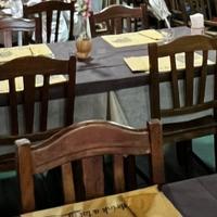sedie e tavoli in legno per pizzeria 