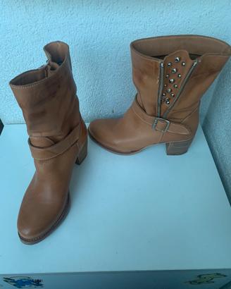 Stivaletto in morbida pelle 38