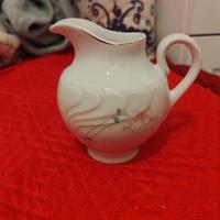 Brocca in porcellana