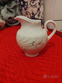 Brocca in porcellana