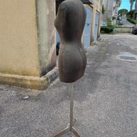 PORTABITI  MANICHINO PER  VESTITI DONNA